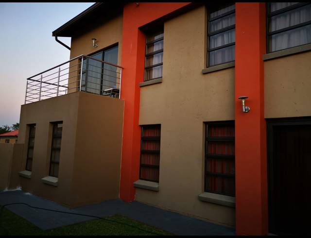 3 BEDROOM HOUSE SOLD IN THERESAPARK